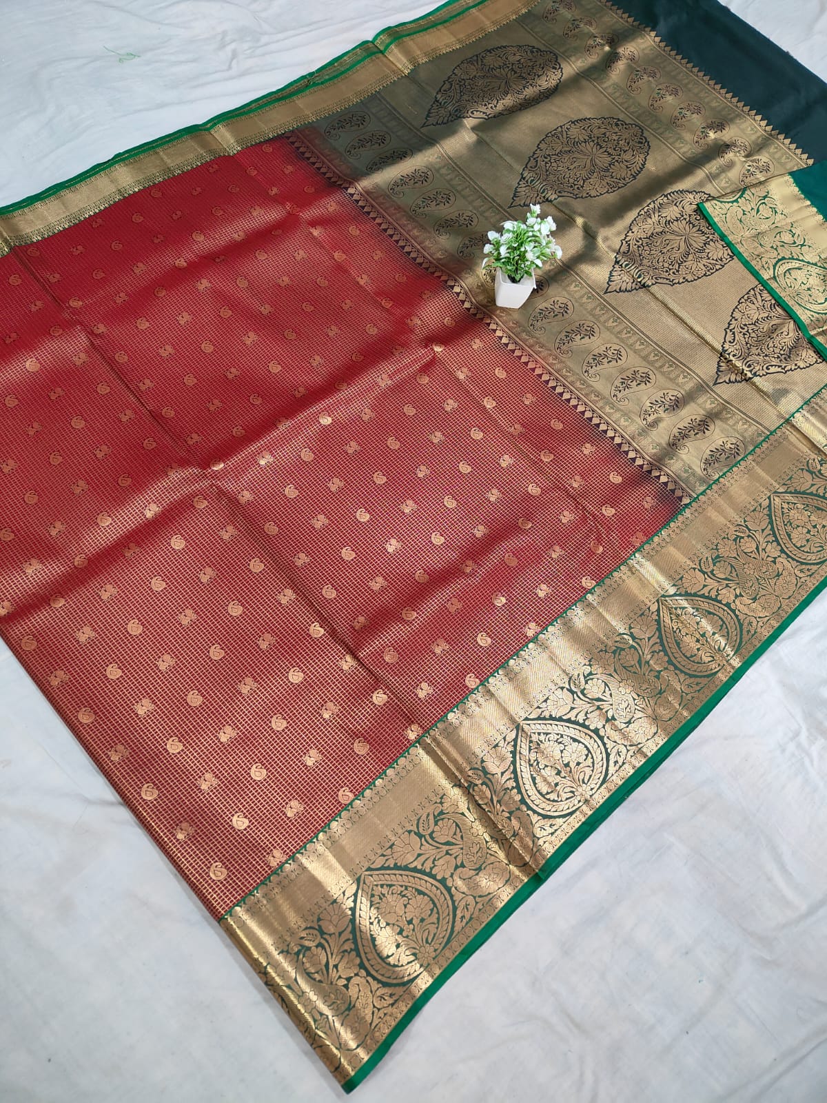 Pure Kanchi pattu gadwal saree