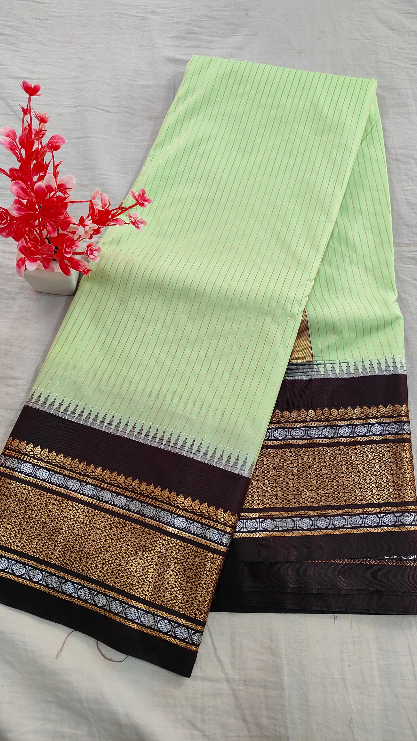 Semi gadwal Lins sarees