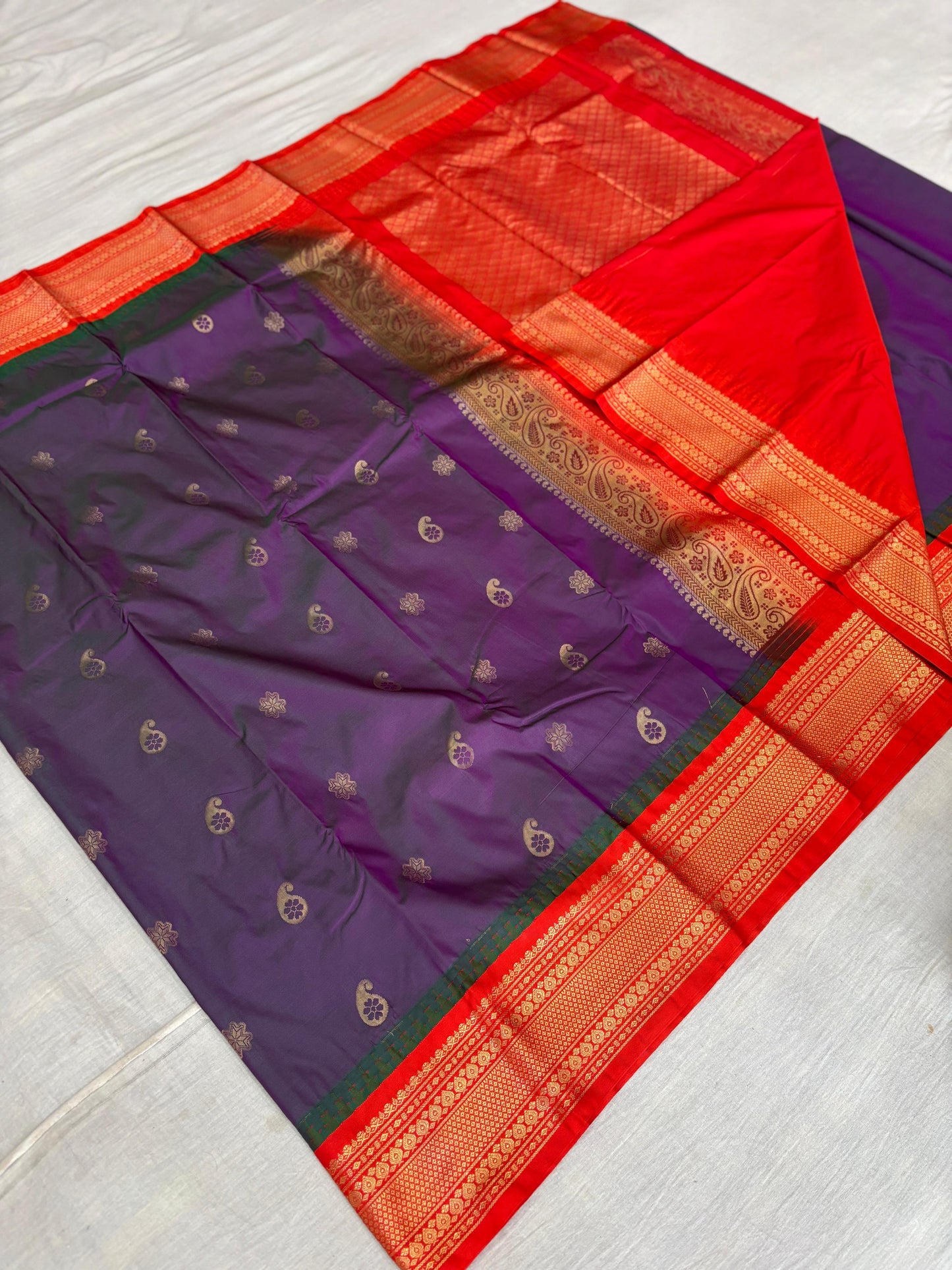 Semi gadwal saree